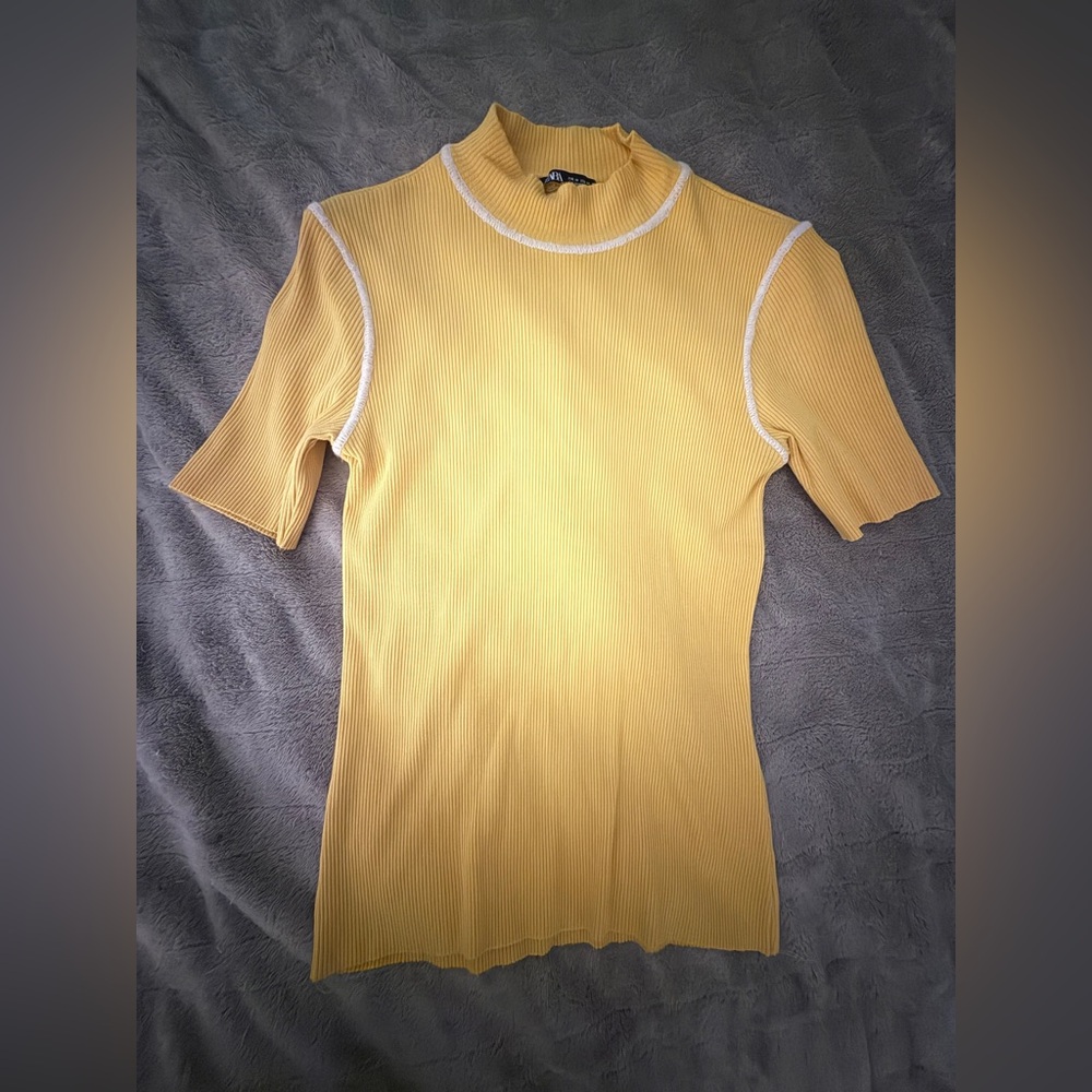 ZARA Mustard Yellow Ribbed Top US Size M